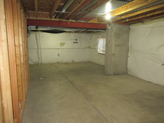 Building Photo - 2255 Bucolo Ave