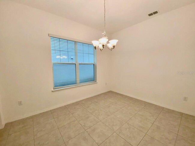 Building Photo - 10271 Austrina Oak Loop
