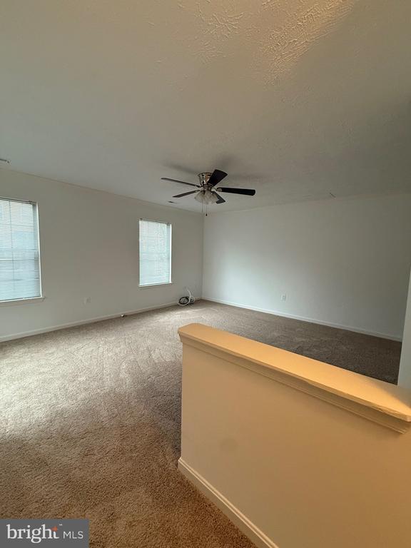 Building Photo - 402 Shaw Ct