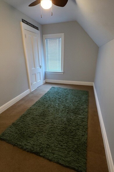 Building Photo - 195 Plymouth St