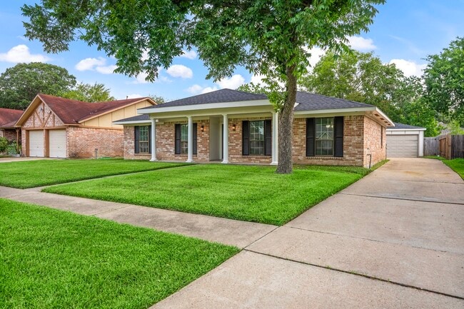 Building Photo - 11506 Hornbrook Dr