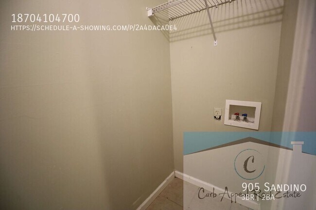 Building Photo - 905 Sandino-