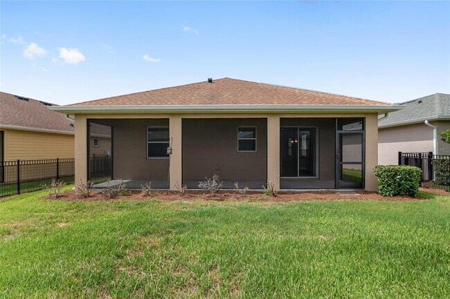 Building Photo - 5587 NW 40th Pl