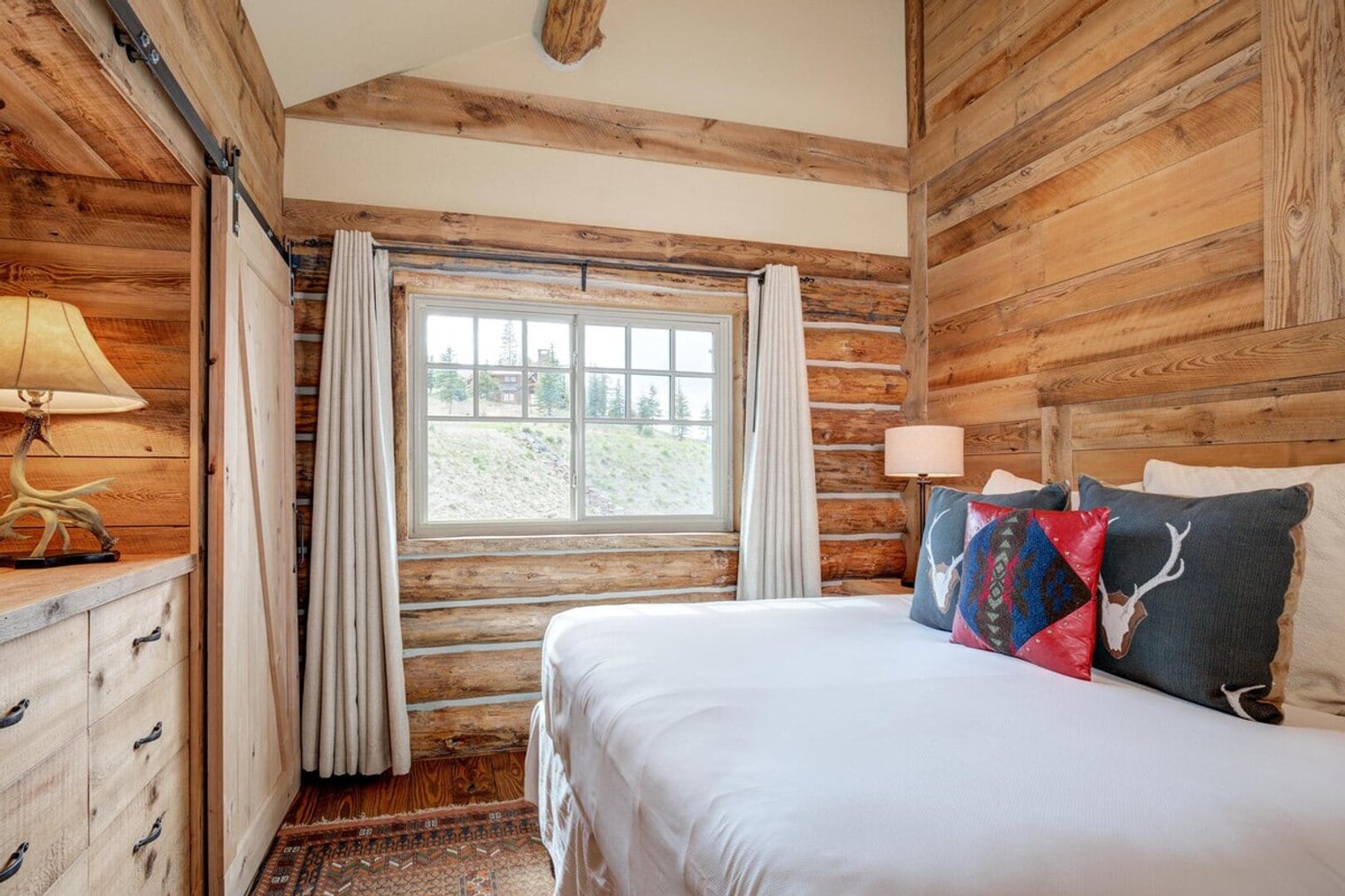 Building Photo - 7 Cabin Hollow Dr