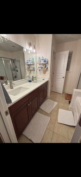 Building Photo - 5621 Memorial Dr