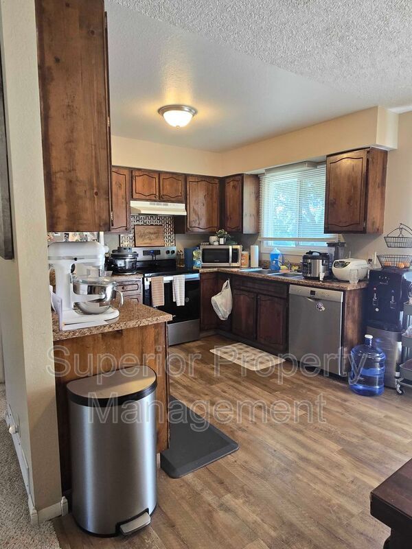 Building Photo - 4800 King Arthur Way