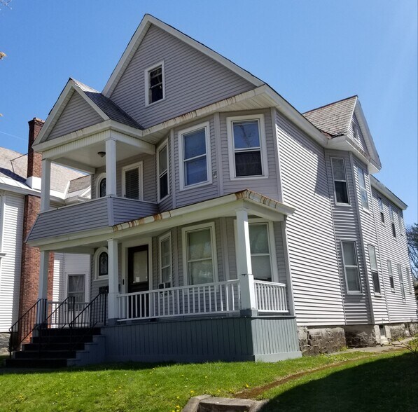 Building Photo - 1428 Parkwood Blvd