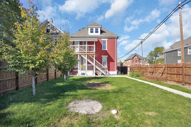 Building Photo - 498 S Ohio Ave