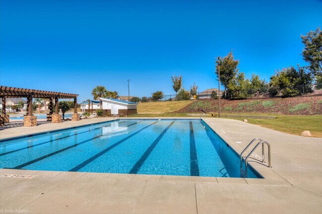 Building Photo - 542 Oconee Cir