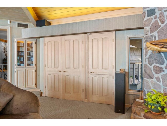 Building Photo - 3942 Enchanted Ln