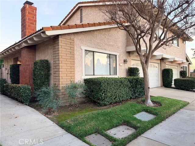 Building Photo - 1915 S Mountain Ave