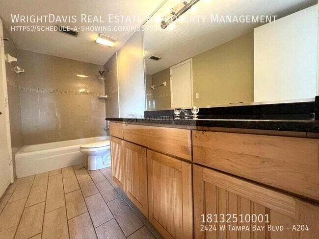 Building Photo - 2424 W Tampa Bay Blvd