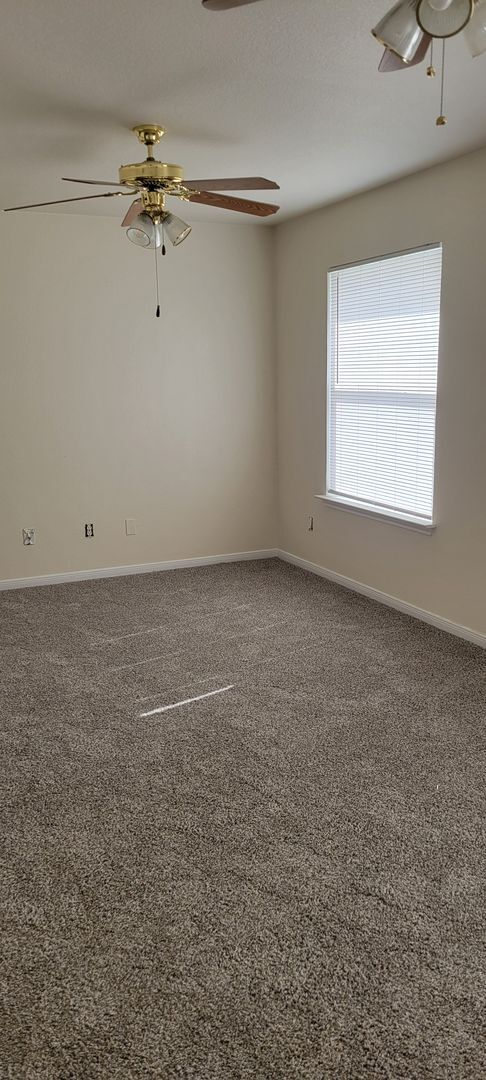 Building Photo - 2810 Windmill Ct