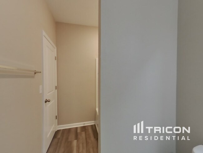 Building Photo - 481 Spotted Slipper Pl