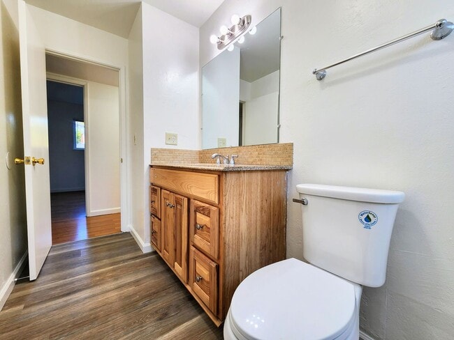 Building Photo - 3 Bedroom Rincon Valley Duplex