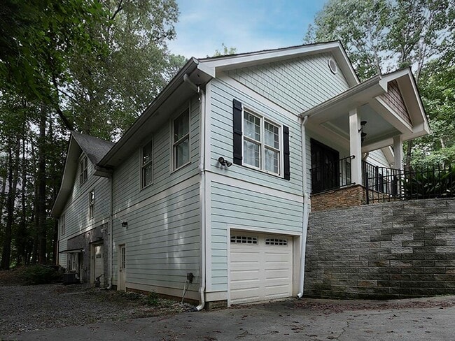 Building Photo - 2270 Pilgrim Mill Way