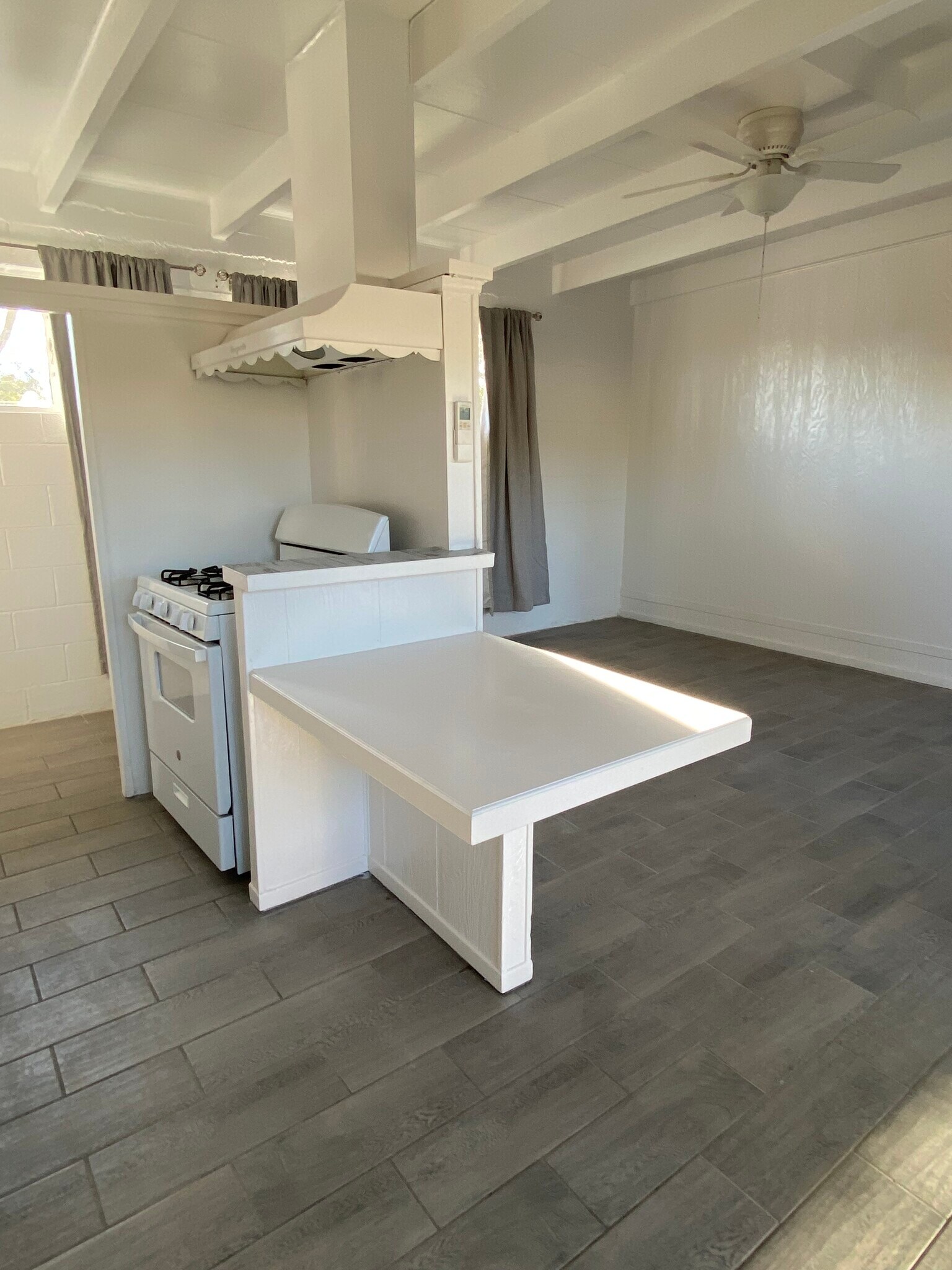 Building Photo - 12909 Cactus Dr