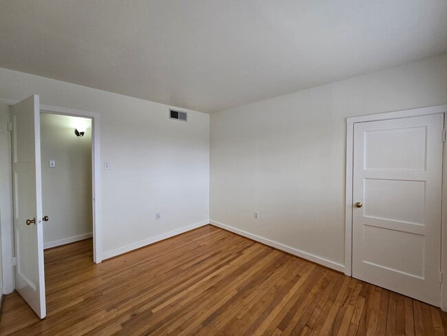 Building Photo - 2205 45th St