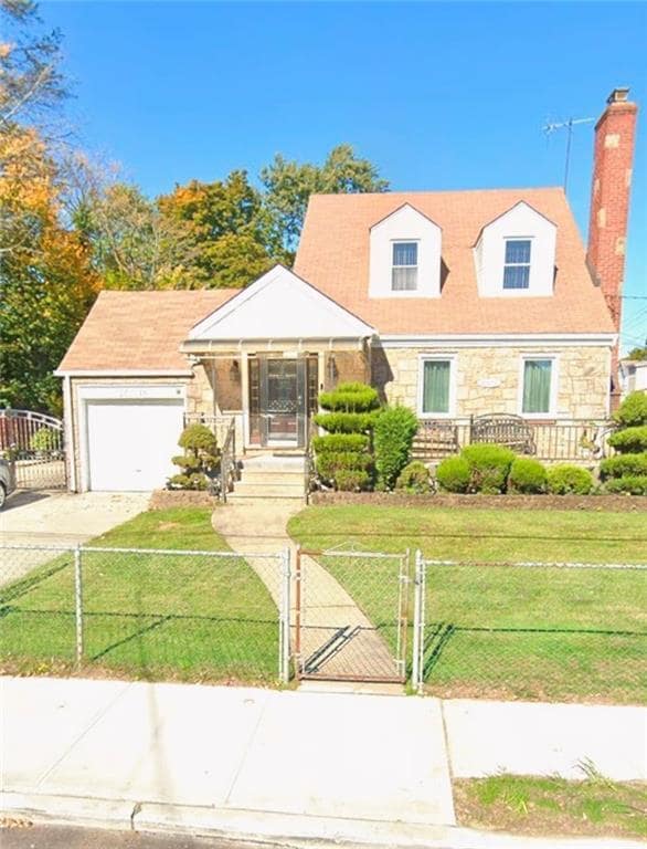 Building Photo - 201-15 119th Ave