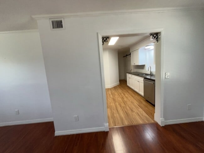 Building Photo - 4615 Mars Ct