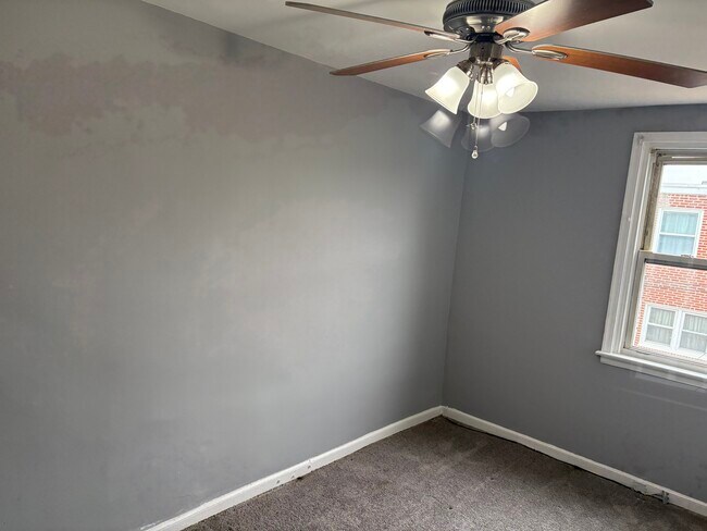 Building Photo - 229 Higbee St