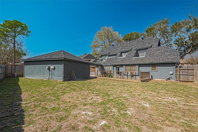 Building Photo - 15211 Camino Del Sol Dr