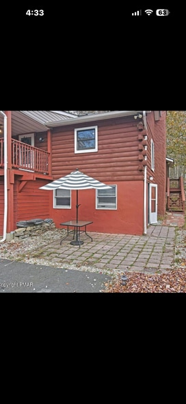 Building Photo - 993 Country Place Dr