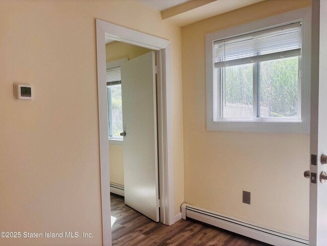 Building Photo - 145 Sandalwood Dr