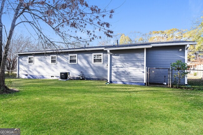Building Photo - 1135 Pontiac Cir