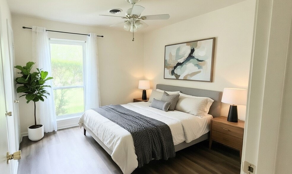 Building Photo - 5455 Kuldell Dr