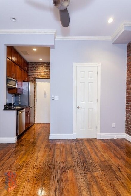 Building Photo - 51 Leroy St