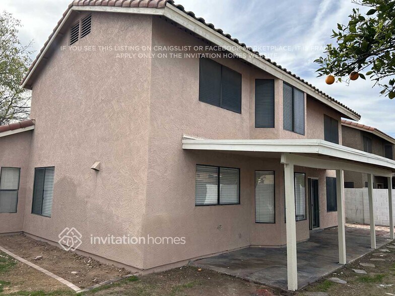 Building Photo - 1538 E Hearne Way