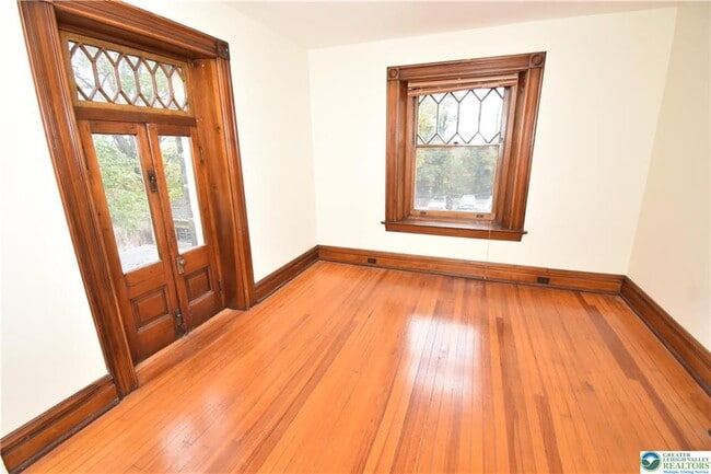 Building Photo - 408 Clinton Terrace