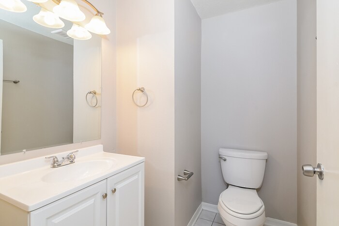 Building Photo - 2344 Cordova Ct