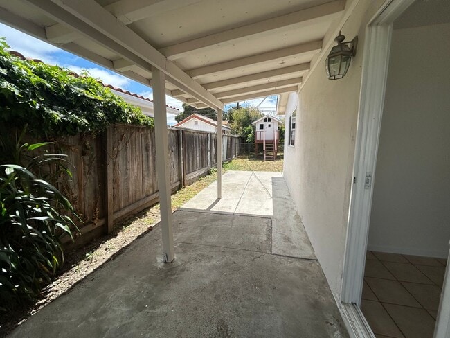 Building Photo - Spacious 3- Bedroom Home — $3,650/mo