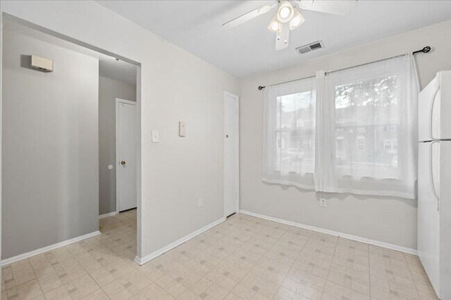 Building Photo - 14 Moon Maiden Ct