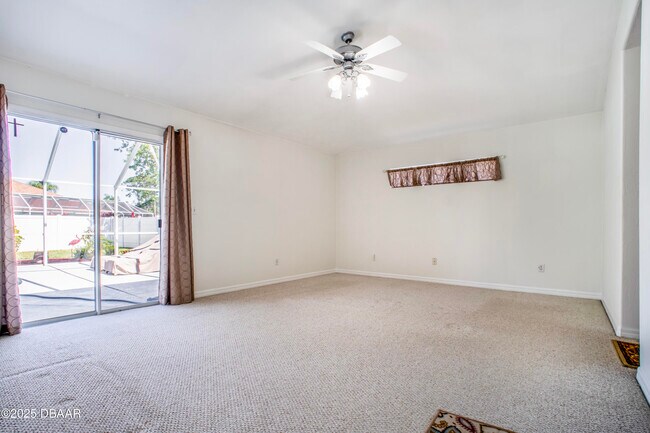 Building Photo - 6115 Sabal Point Cir