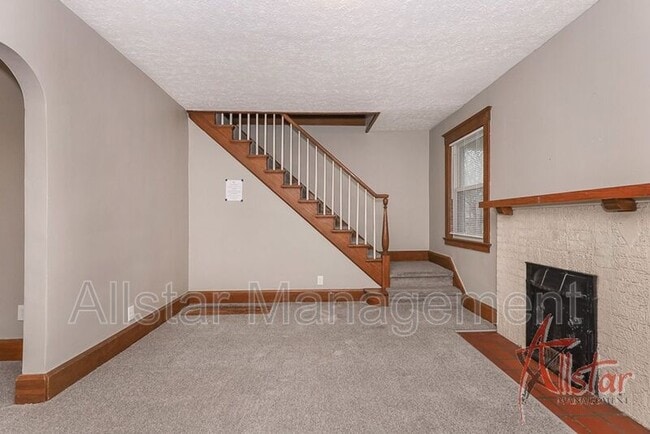Building Photo - 542 Lindell St
