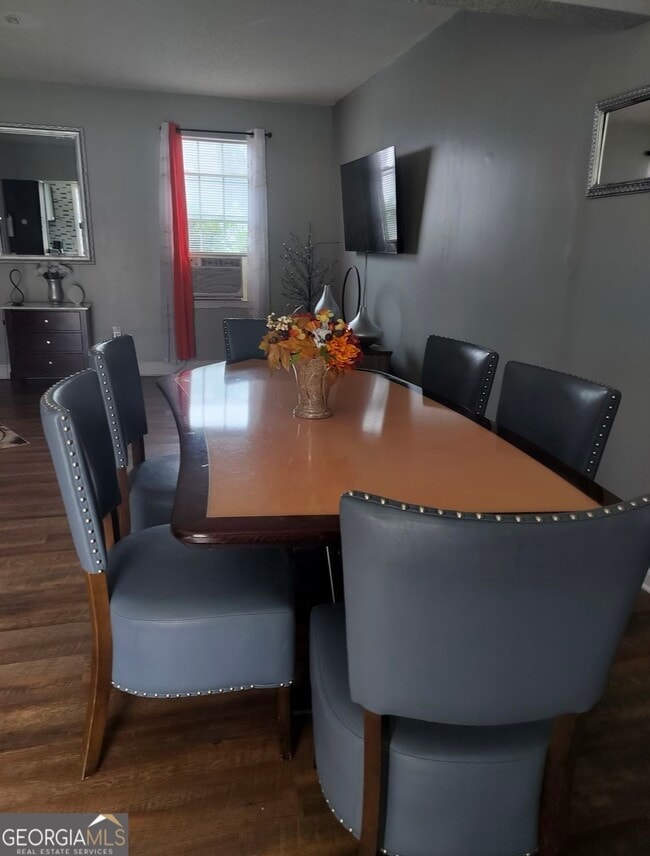 Building Photo - 7567 Sugarcreek Dr