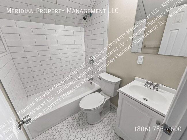 Building Photo - 2005 16th St