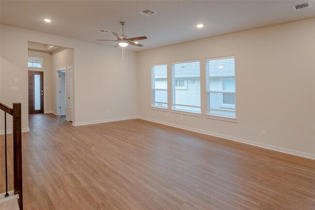 Building Photo - 133 High Plains Dr