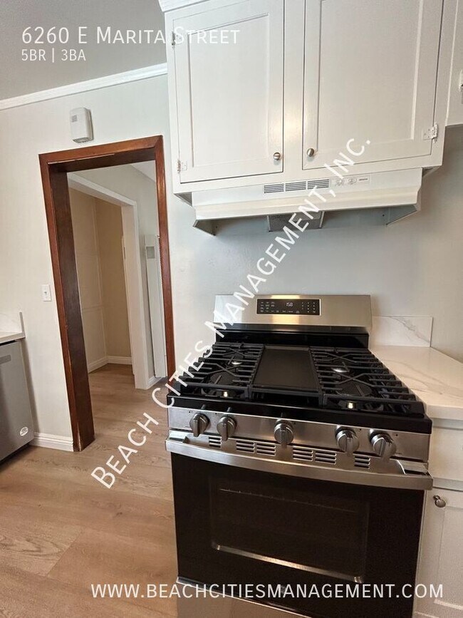 Building Photo - 6260 E Marita St