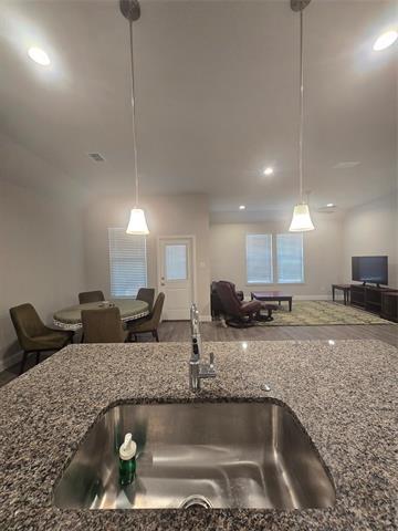 Building Photo - 1704 Razorbill Rd