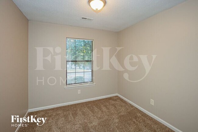 Building Photo - 6014 Crosswood Ct