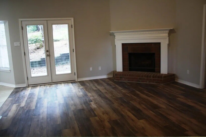 Building Photo - 169 Fairway Dr