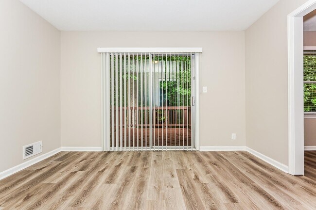 Building Photo - 3723 Eagle Woods Cir