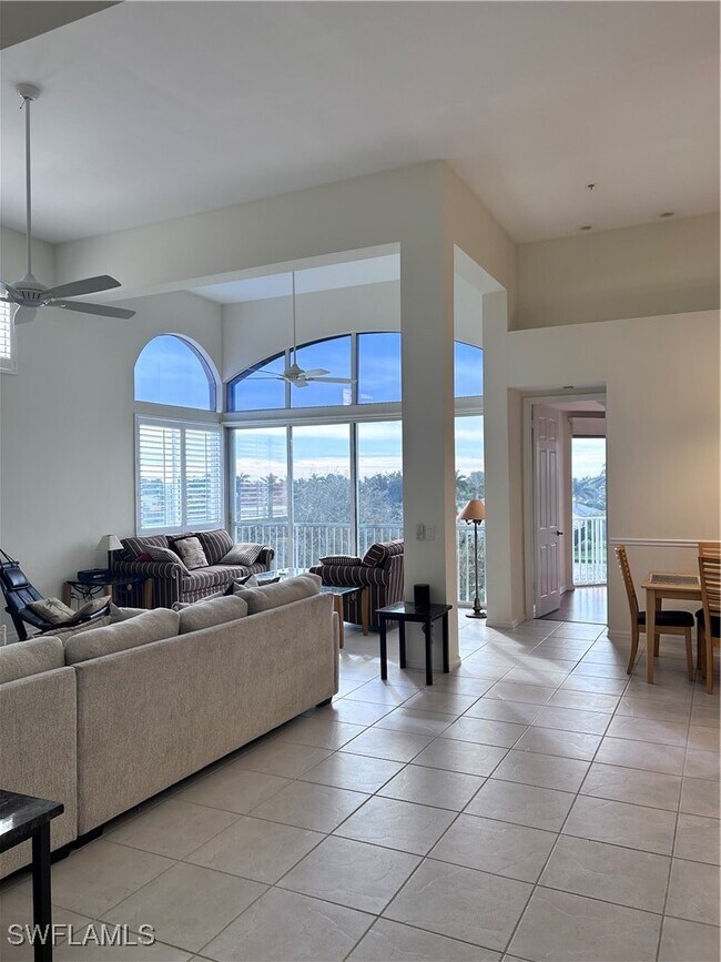 Building Photo - 1530 Clermont Dr