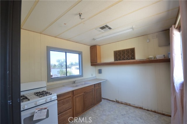 Building Photo - 32531 Cox Rd