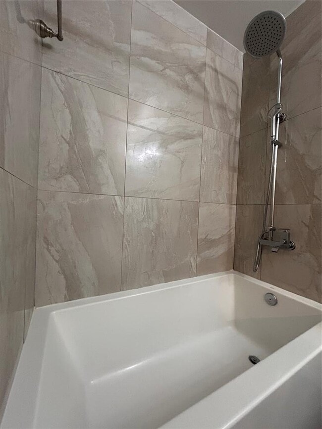 Building Photo - 8920 Trone Cir