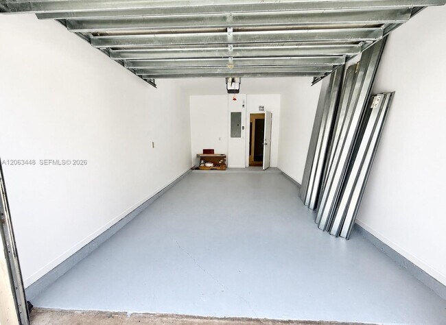 Building Photo - 12572 Shoreline Dr